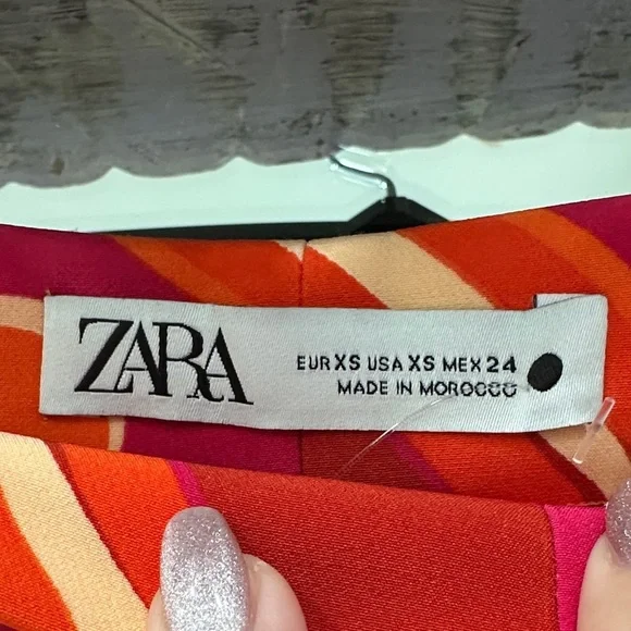 Zara Vibrant Red and Orange Patterned Shorts - Picture 4 of 6